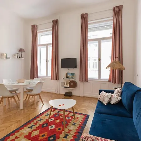 Visegradi - Comfortable Studio Flat In The Heart Of Lejlighed *
